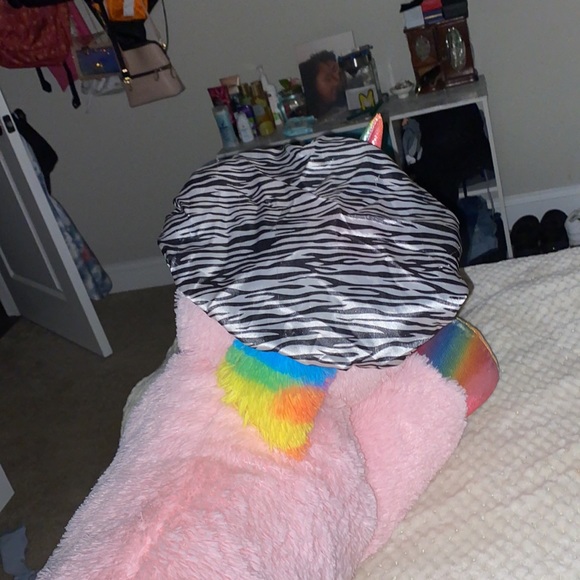 Zebra bonnet - Picture 4 of 4